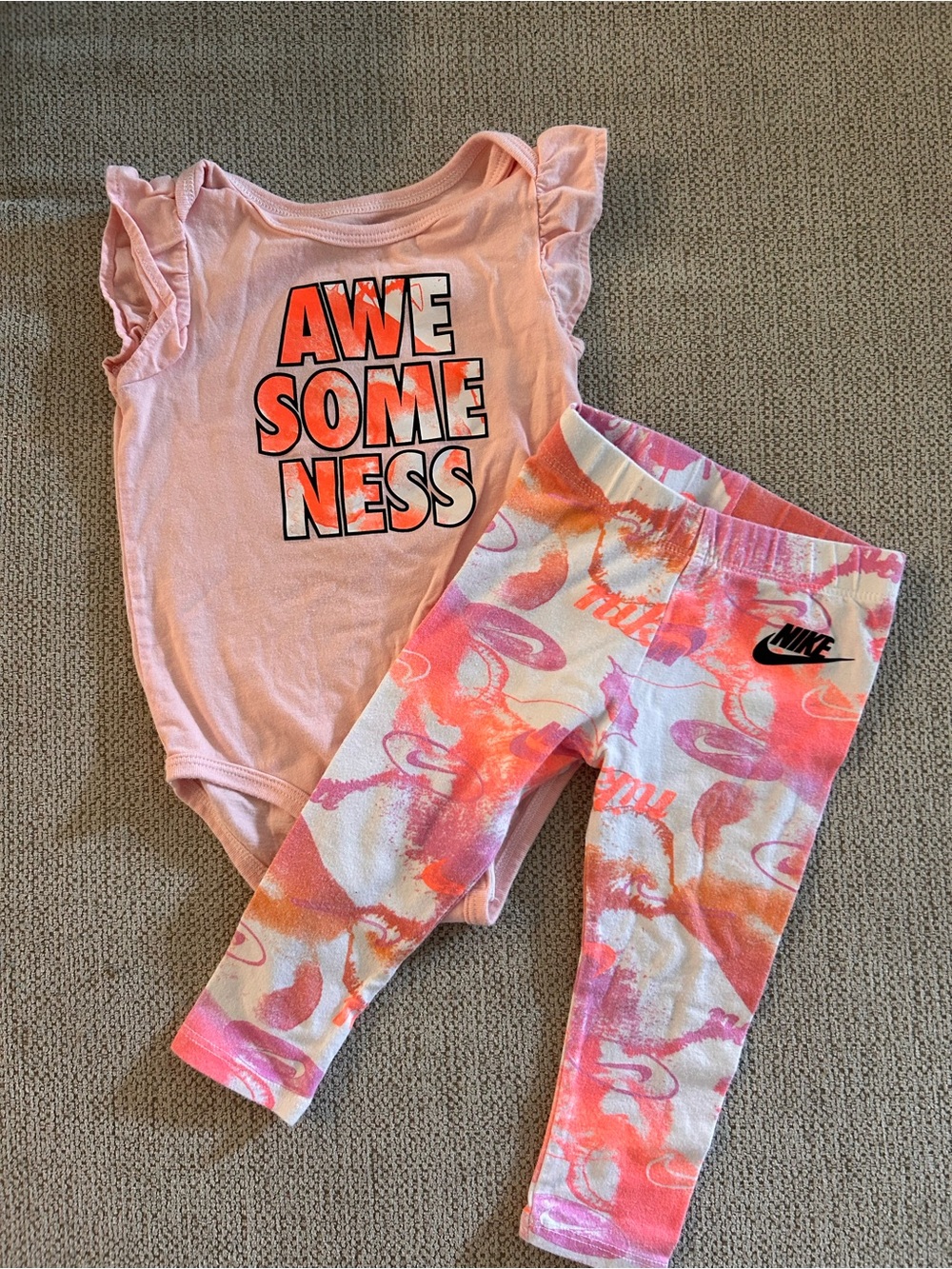 18m Nike set